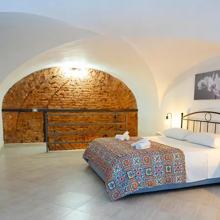 Emy's House 아파트 *